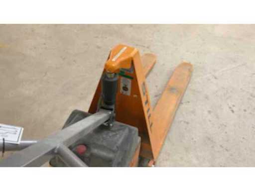 22e6bf7a-3c5b-447d-bd59-d6ea0fa04434.mp4