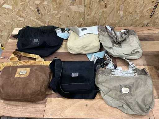 Diverse schoudertassen (6x)