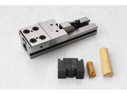 Étau ATT0011 FREUTEK - 5000 kg 150x300 mm