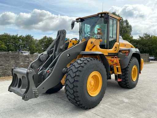 Łopata Volvo L120H z 2017 roku