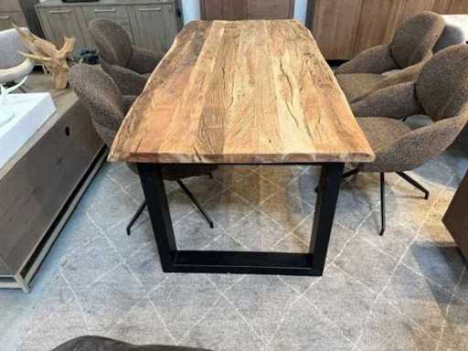 solid acacia table