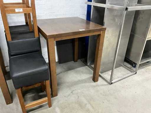 Masă de restaurant de înălțime medie