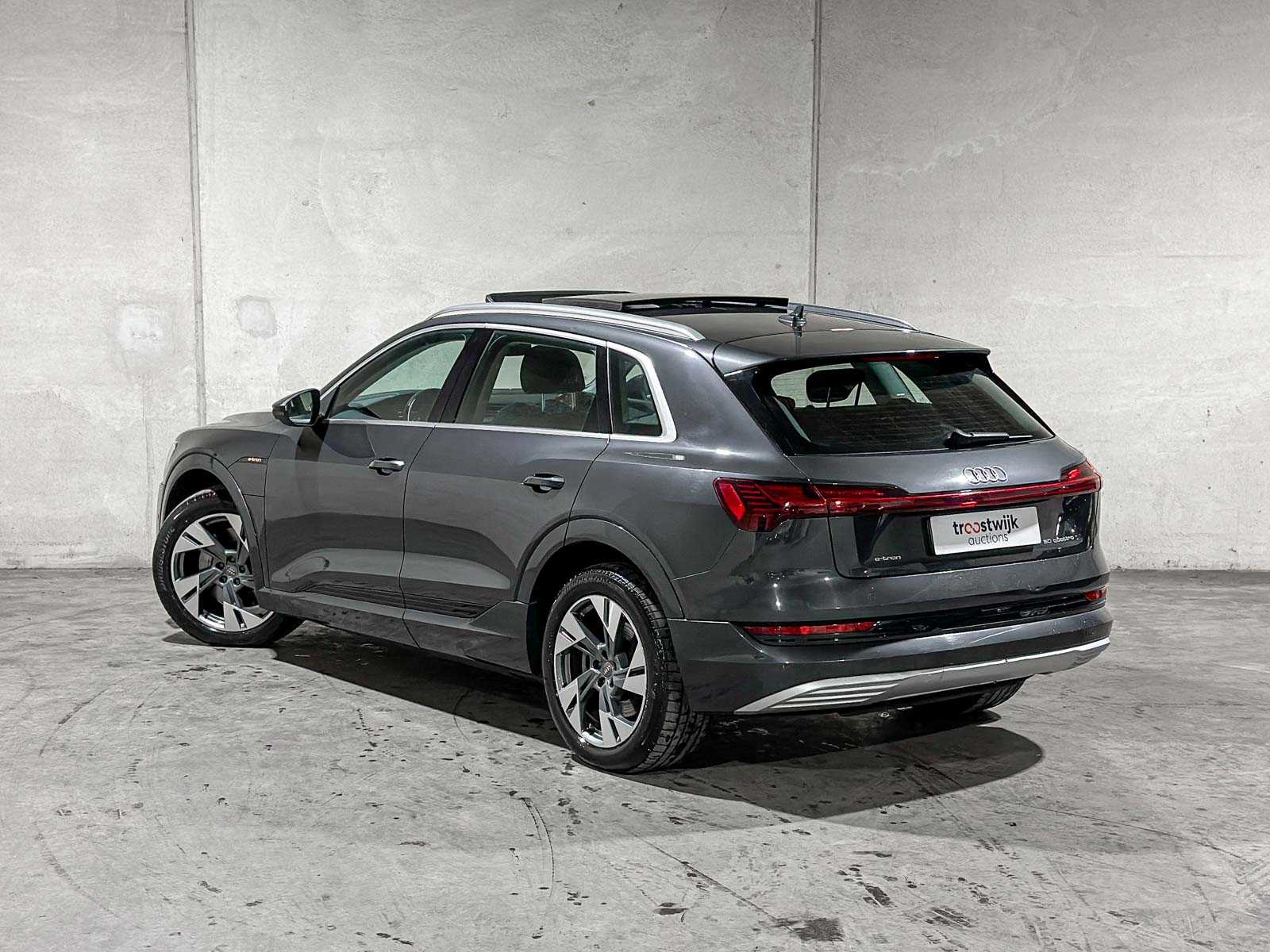 Audi e-tron 50 Quattro Launch Edition Plus 71 kWh 313pk 2020 (Origineel-NL + 1e Eigenaar), H-770-SH