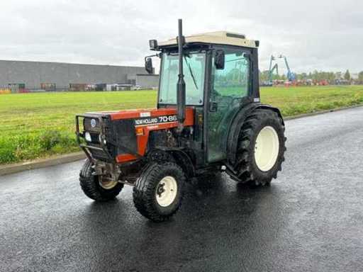Tracteur à chenilles étroites New Holland 70-86 1997