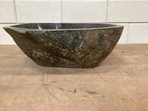 DIFFERNZ-Versenkung Lombok Riverstone Naturstein