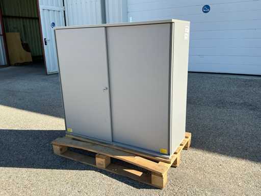 Dulap cu u?? glisant? Hali