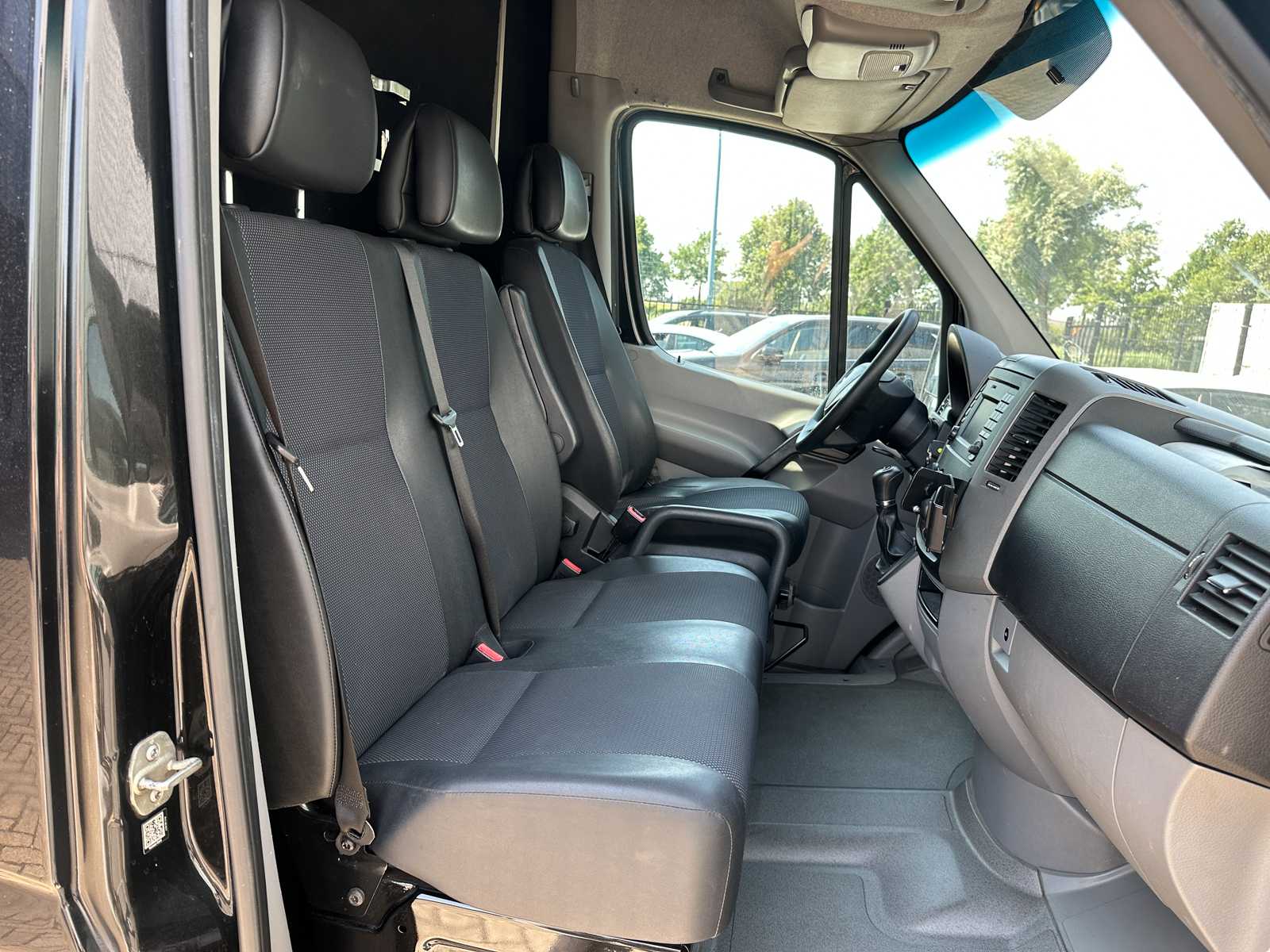 Mercedes-Benz Sprinter 414 2.2 CDI 432 HDDC 143pk 2018 (Origineel-NL) Automaat, V-616-PK