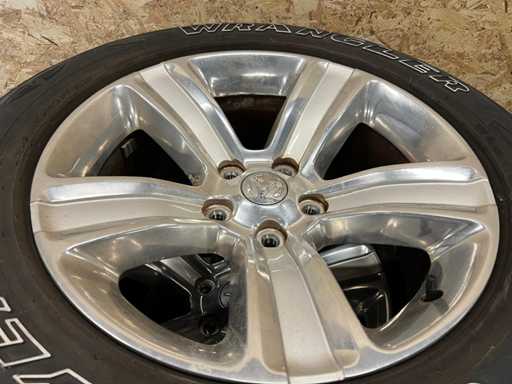 Wrangler - Pneu de voiture