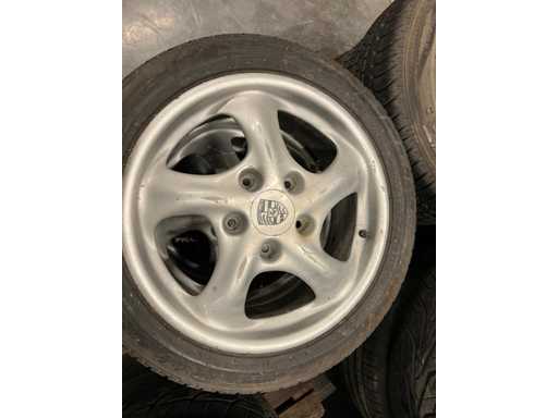 Jantes + pneus Porsche