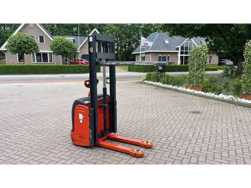 2007 Linde L10 Stapelaar