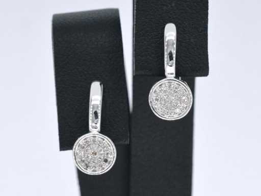 White gold earrings with diamond