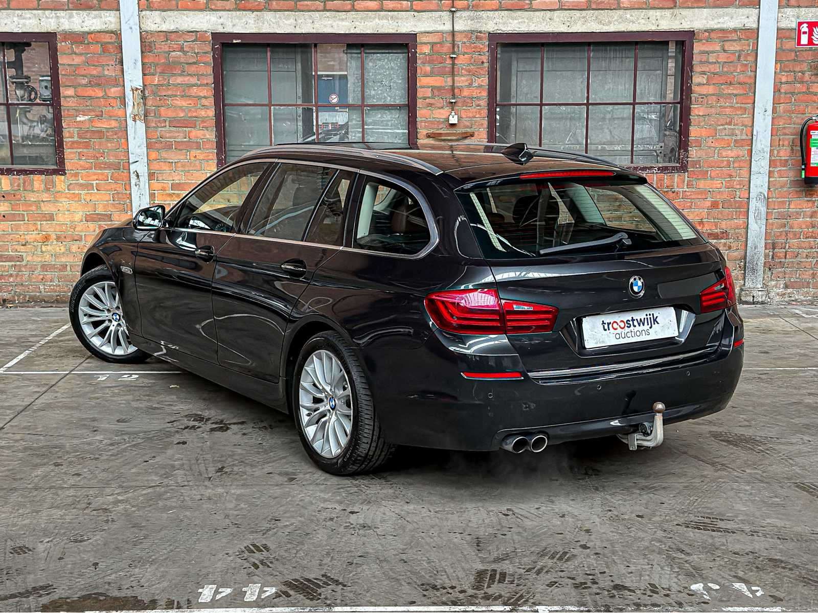 BMW 528i Touring Luxury Edition F11  245pk 2014 5-serie, 6-TZT-71