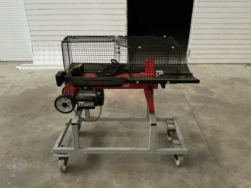 2019 Hecht 6500 Houtkliefmachine