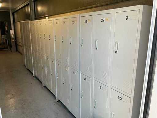 Armoire à casier (6x)