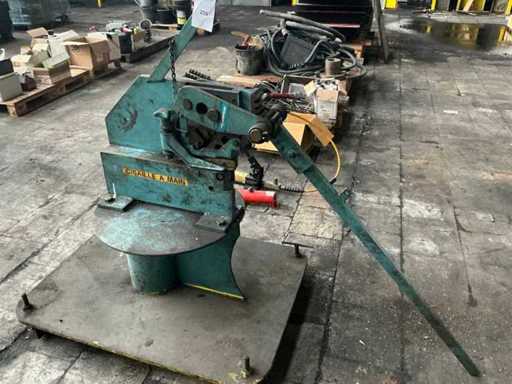 Manual plate/profile scissors