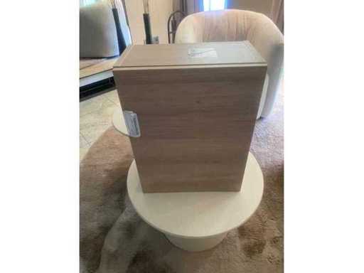 8x nieuwe meubels in orginele verpakking (8x)