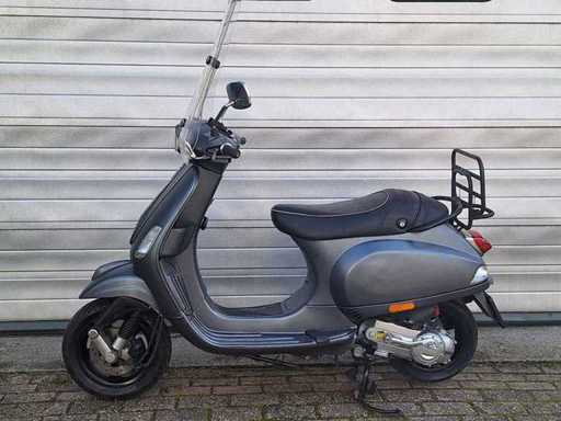 Piaggio Vespa S 25 km moped în 4 timpi