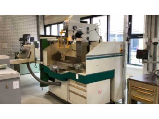 e45efc2d-fbb5-4863-8d26-5b8149146d81.mp4