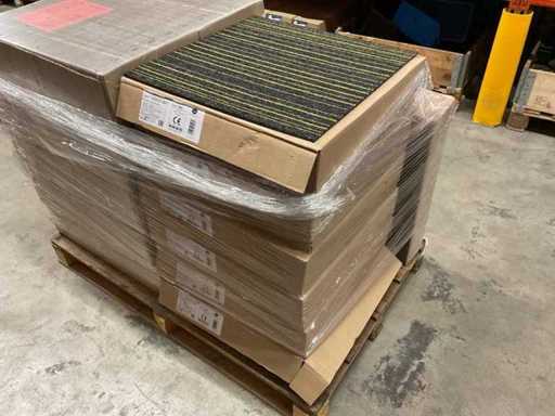 Scatola IVC Commercial Central Point 50x50 di piastrelle per moquette da 5m2 (6x)