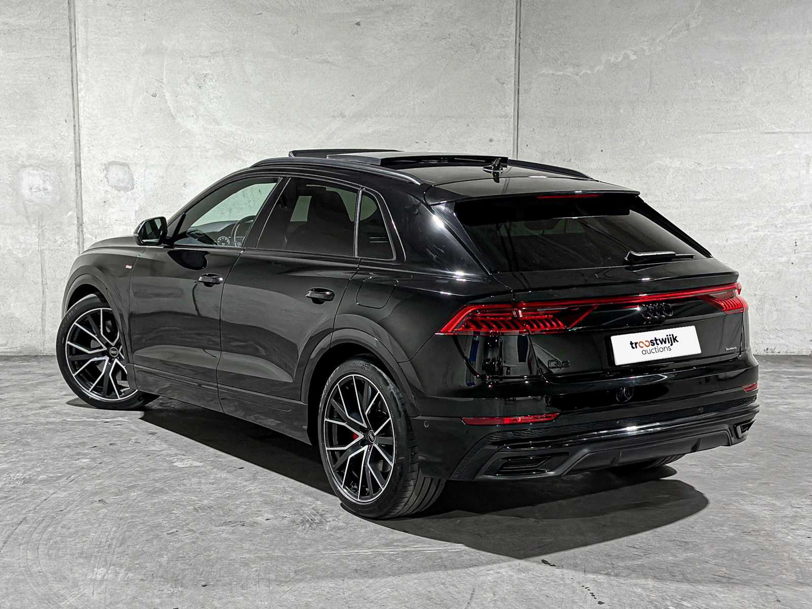 Audi Q8 55 TFSI e 3.0 V6 Quattro Pro Line 476pk 2021, L-766-SK