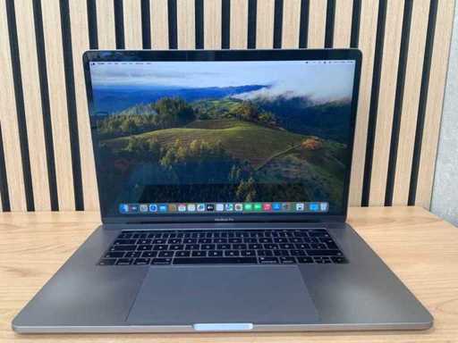 Apple - MacBook Pro A1990 i9 - Laptop