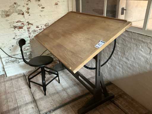 Table de dessin réglable