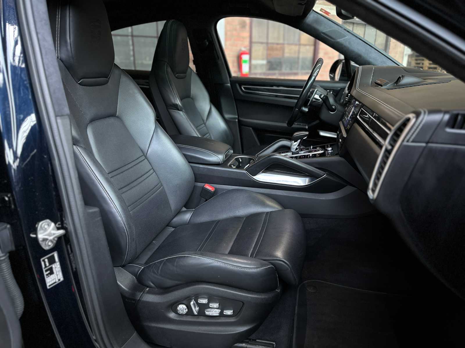 Porsche Cayenne Coupe Turbo S E-Hybrid 4.0 V8 -TECHART CARBON- 680pk 2020 (Origineel-NL), J-707-RT