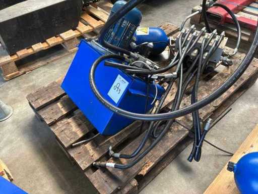 Pompa hydrauliczna / blok dystrybucyjny