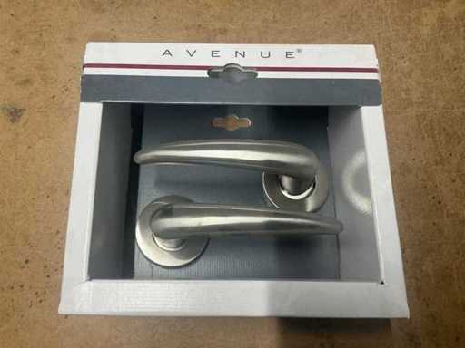 Set di maniglie a rosetta rotonda Avenue Corno in acciaio inox (50x)