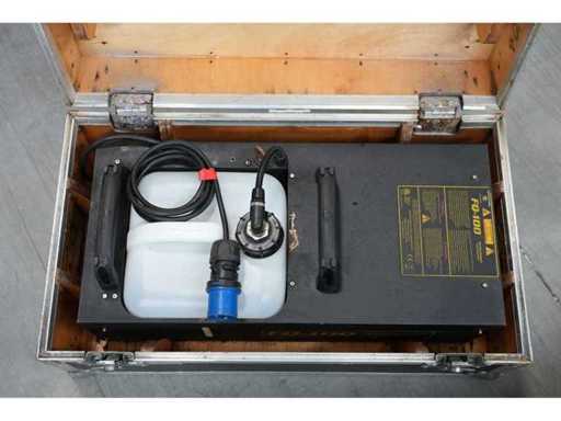 1x SMOKE MACHINE HES FQ100 PERFORMANCE + FLIGHTCASE