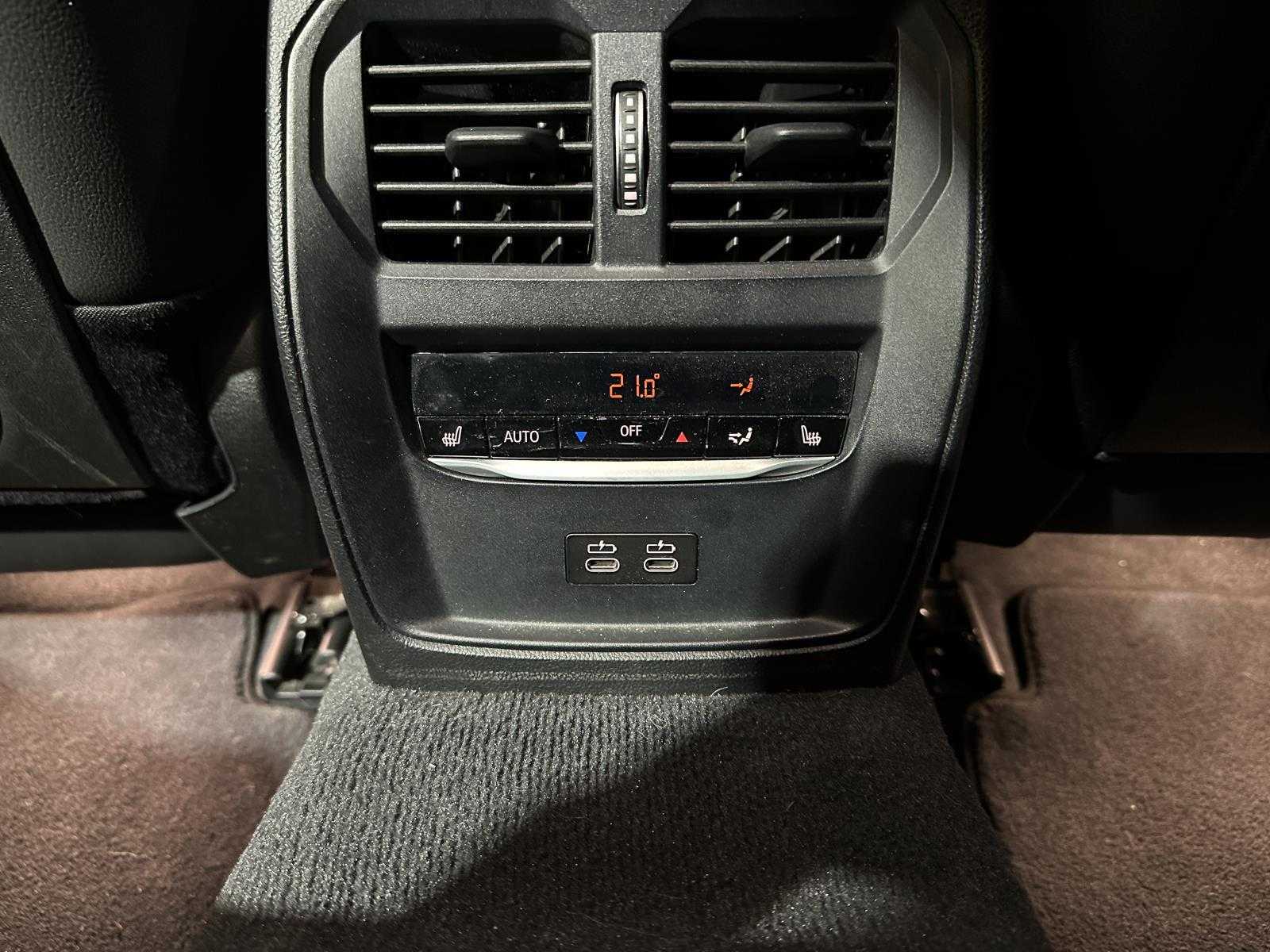 BMW 330e Touring Business Edition Plus 184pk 2021 3-serie (Origineel-NL + 1e Eigenaar) L-480-TL