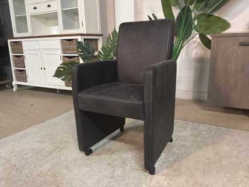 Verrijdbare leren fauteuil