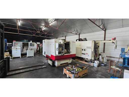 Studer - S32 - Universal CNC cylindrical grinding machine with hydrostatic guides, swivelling headstock and Fanuc numerical control