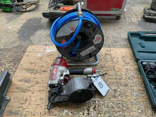 Pneumatyczna gwoździarka Max CN565S