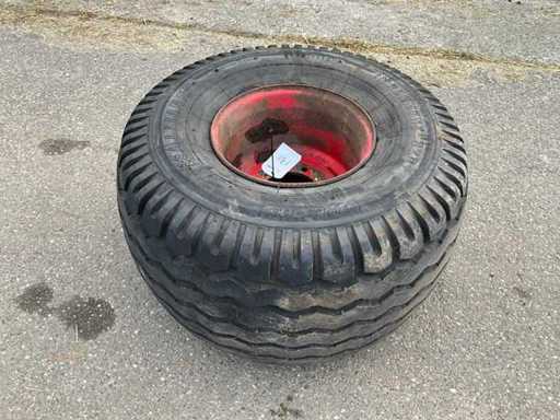 Alliance IMPLEMENT 320 Opona z felgą