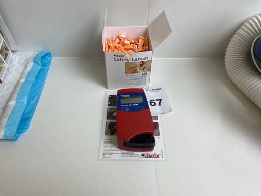 HemoCue 201 RT Glucosemeter