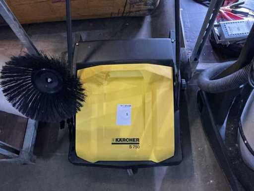 Ręczna maszyna szczotkowa Kärcher S 750 z pojemnikiem na odpady