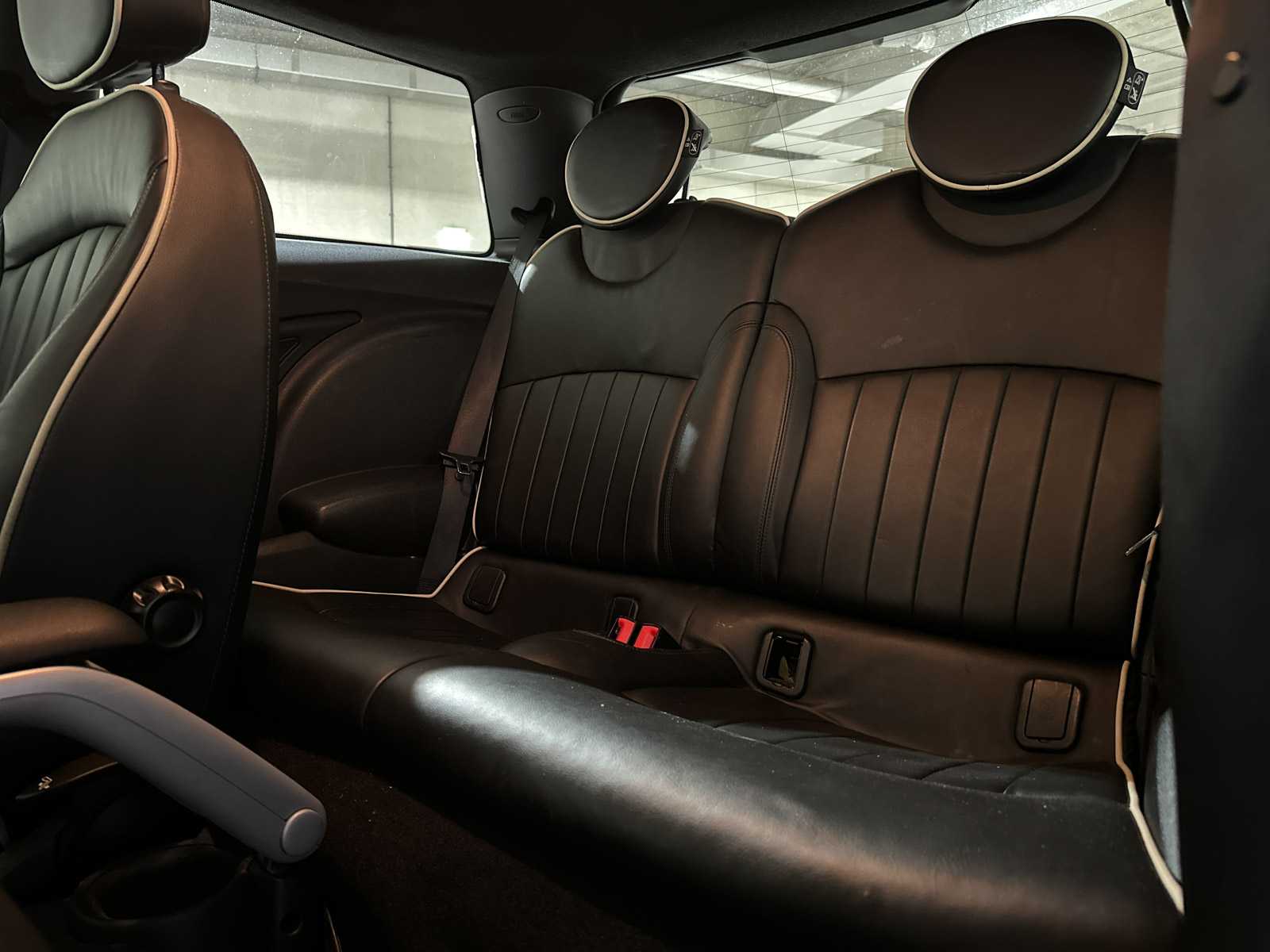 Mini Cooper S -AUTOMAAT- 1.6 174pk 2010, 29-LDD-3