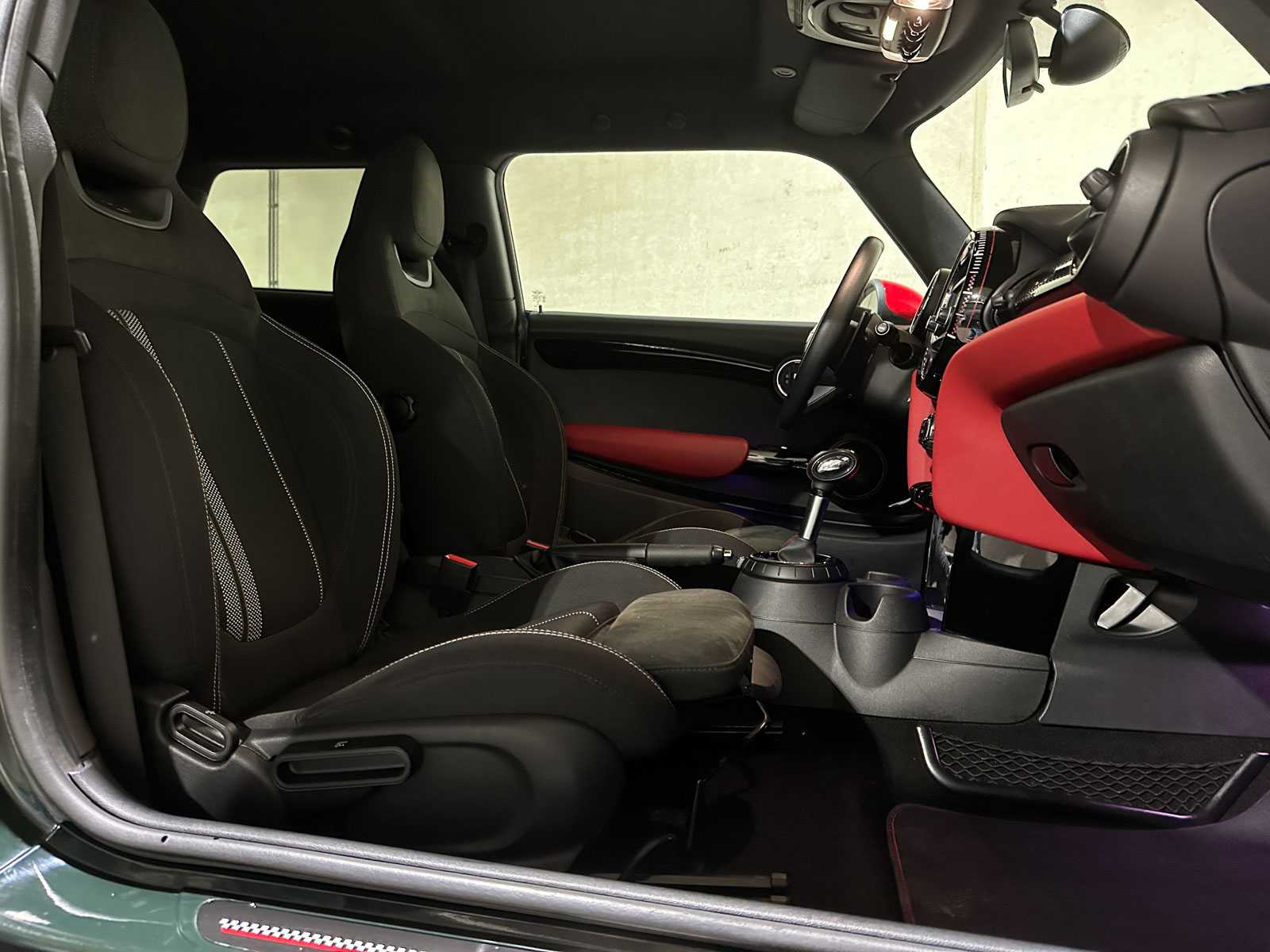 Mini John Cooper Works 2.0 F56 231pk 2015, SH-393-N