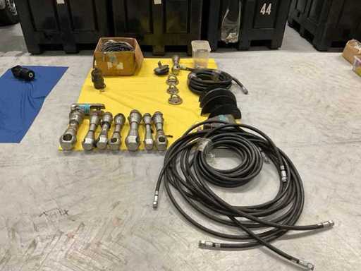 Batch of various boat parts