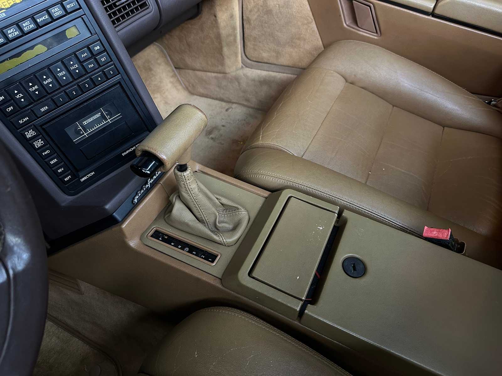 Cadillac Allanté 4.5 V8 Cabrio 203pk 1989, P-264-BT