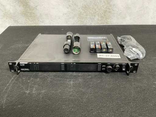 Set di ricevitori microfonici Shure AXT 400 / AXT200