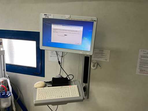 2017 IEI POC-W22A-H81 Medische paneel-pc