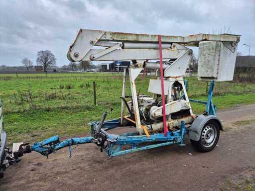 Getrokken knikarm hoogwerker 