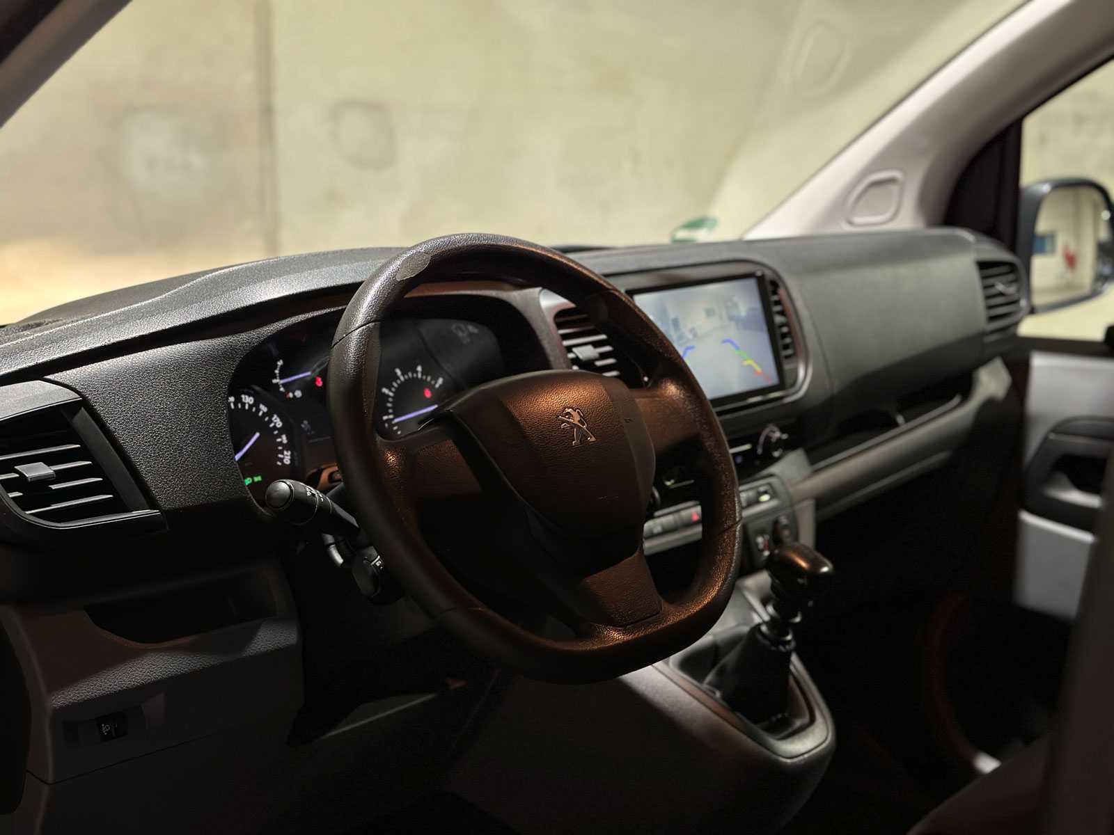 Peugeot Expert 231L 2.0 BlueHDI 120 Premium 122pk 2017 Bedrijfswagen, VRX-99-N