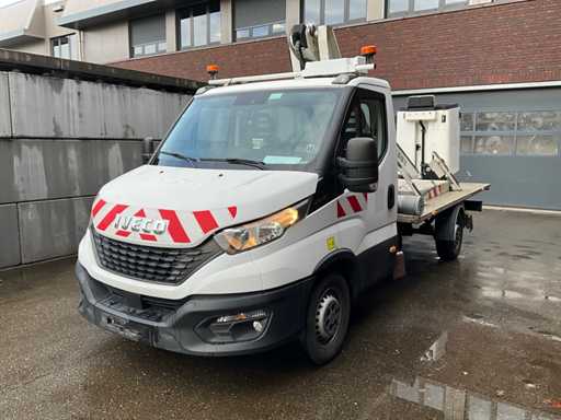 Iveco Daily 35S14 Aerial platform - Commercial vehicle (damage)