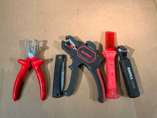 Unealtă de decapat sârmă Knipex (5x)