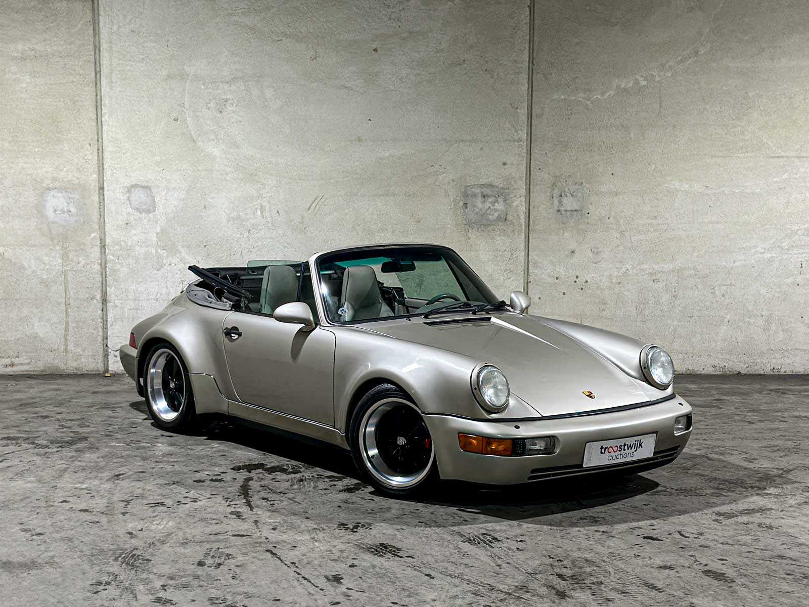 Porsche 911 Carrera 4 3.6 -Automaat- 250pk 1990
