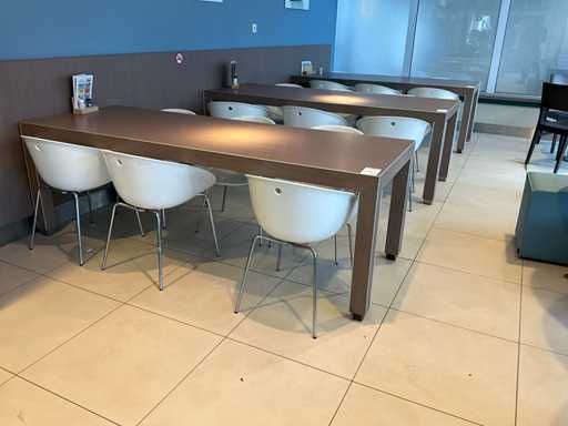 Tavolo ristorante con 6 sedie (3x)