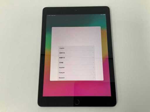 Apple - 9,7-calowy iPad Wi-Fi, 32GB, Space Gray - MR7F2NF/A